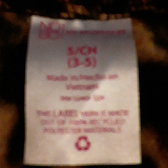 NWT-- POLAR FLEECE , ANIMAL PRINT.  ( SIZE  SMALL - Picture 3 of 6